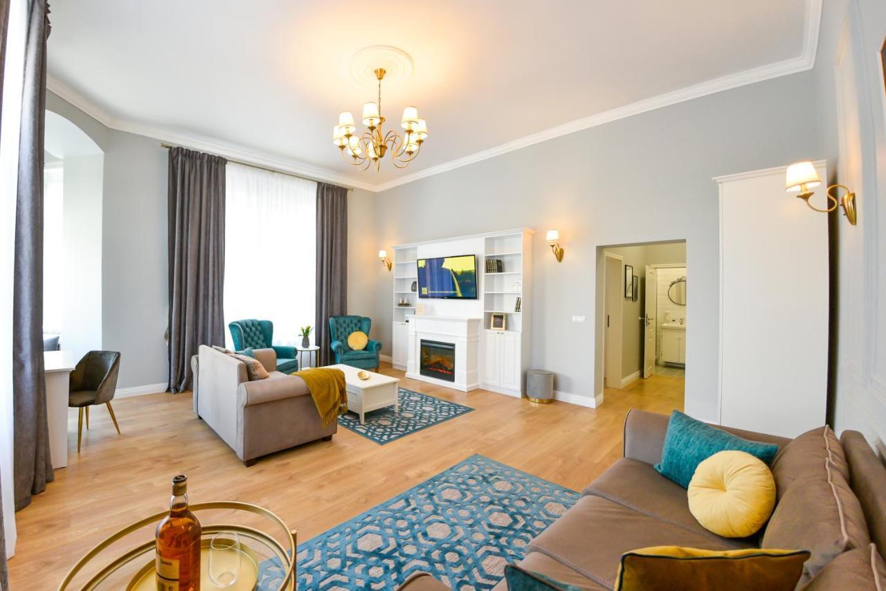 Victoria's Old Town Deluxe (adults Only) *