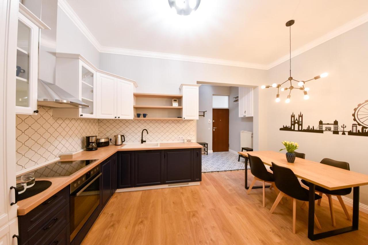 Victoria's Old Town Deluxe (adults Only) Apartment Timişoara