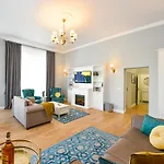 Victoria\'S Old Town Deluxe Apartment (Adults Only)
